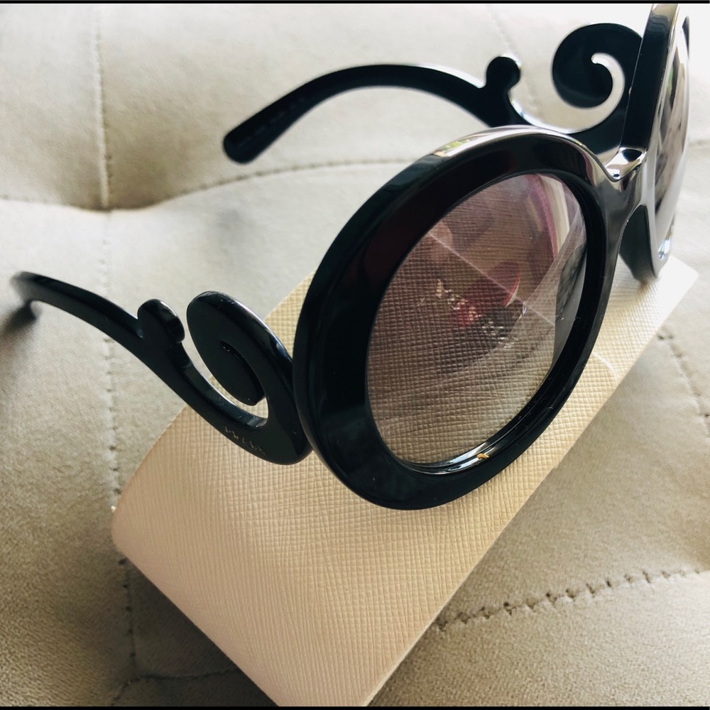 Authentic Prada sunglasses - Picture 5 of 6